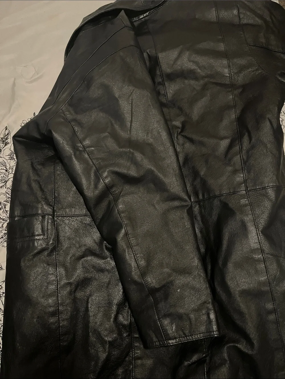 Men’s/ Women’s  Black Leather Jacket